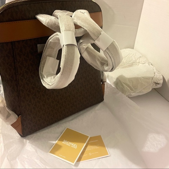 MICHAEL KORS Rhea Medium Slim Logo Backpack -Brown - Picture 11 of 12